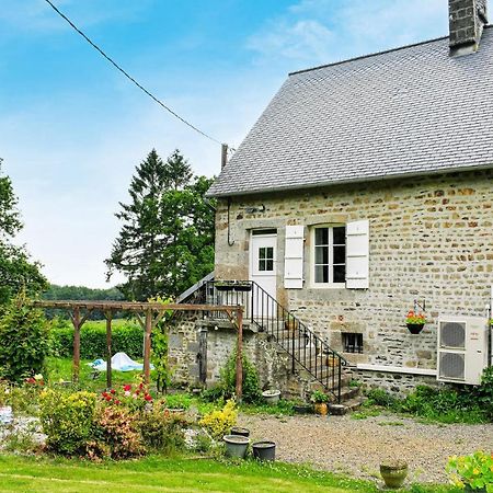 Awesome Home In Saint-Sever-Calvados With Kitchen Kültér fotó