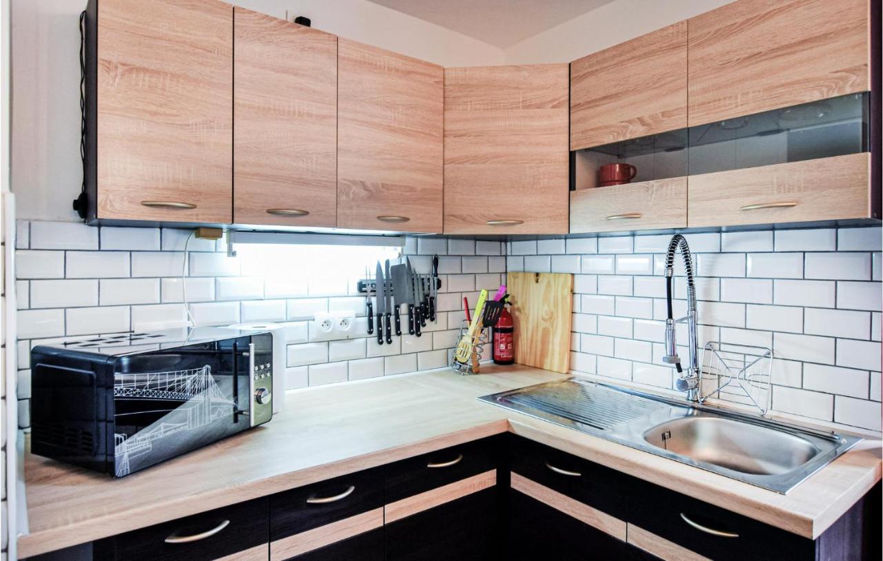 Awesome Home In Saint-Sever-Calvados With Kitchen Kültér fotó