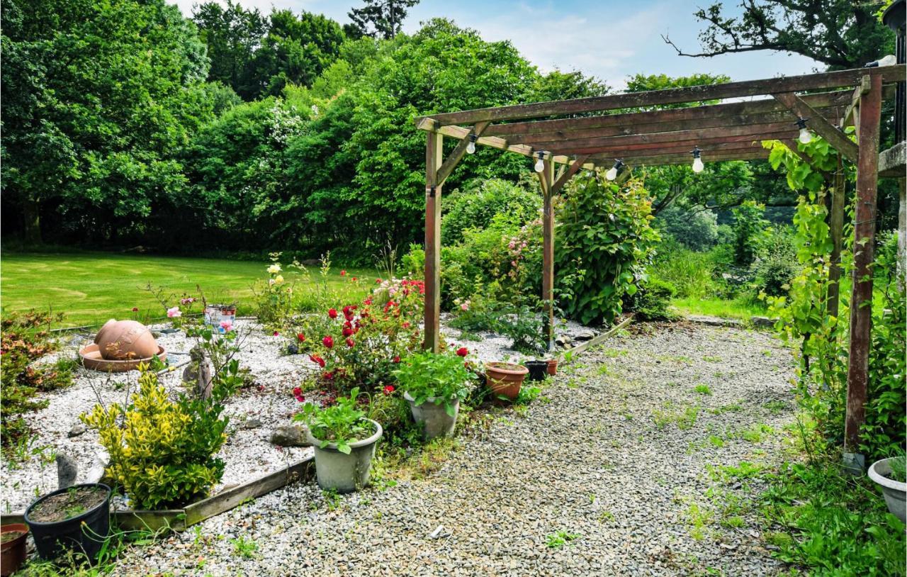 Awesome Home In Saint-Sever-Calvados With Kitchen Kültér fotó